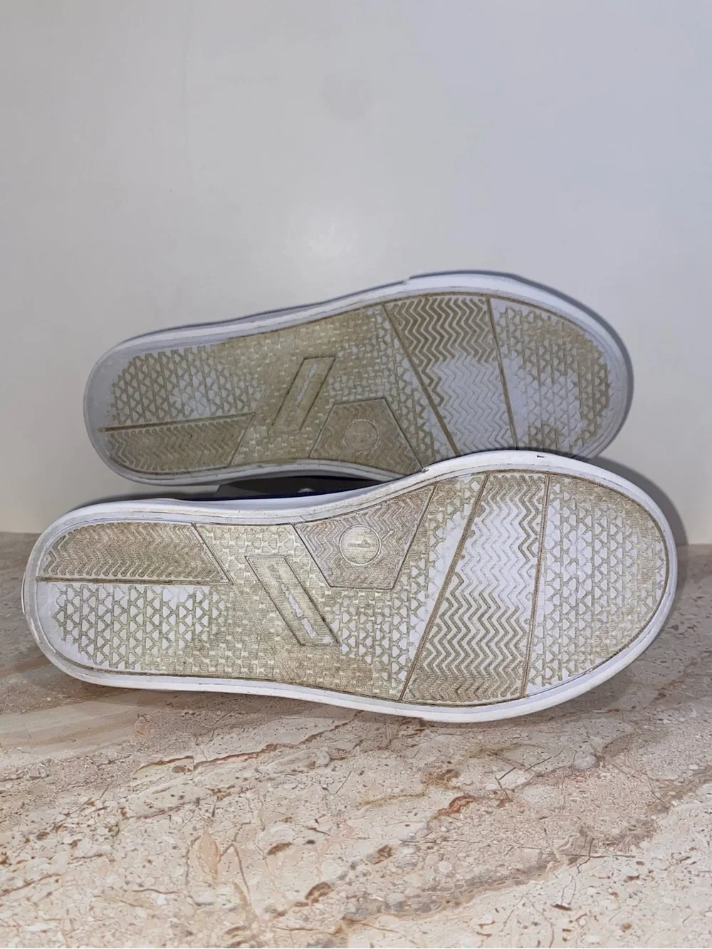 Gymboree 👟classic low